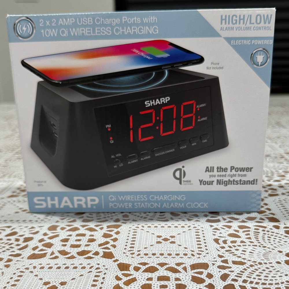 Sharp Wireless Charging Alarm Clock